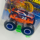 2025 Hot Wheels Monster Trucks Crash Legends 18 Chevy Camaro SS naranja y azul MT con Auto Aplastable