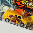 2018 Hot Wheels Premium Pop Culture Street Fighter V CAPCOM Ryu vs Ken Ford Transit Supervan amarillo Llantas de Goma RR base ZAMAC