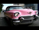 2024 Greenlight Hollywood Elvis Presley 1955 Cadillac Fleetwood Series 60 rosado Llantas de Goma