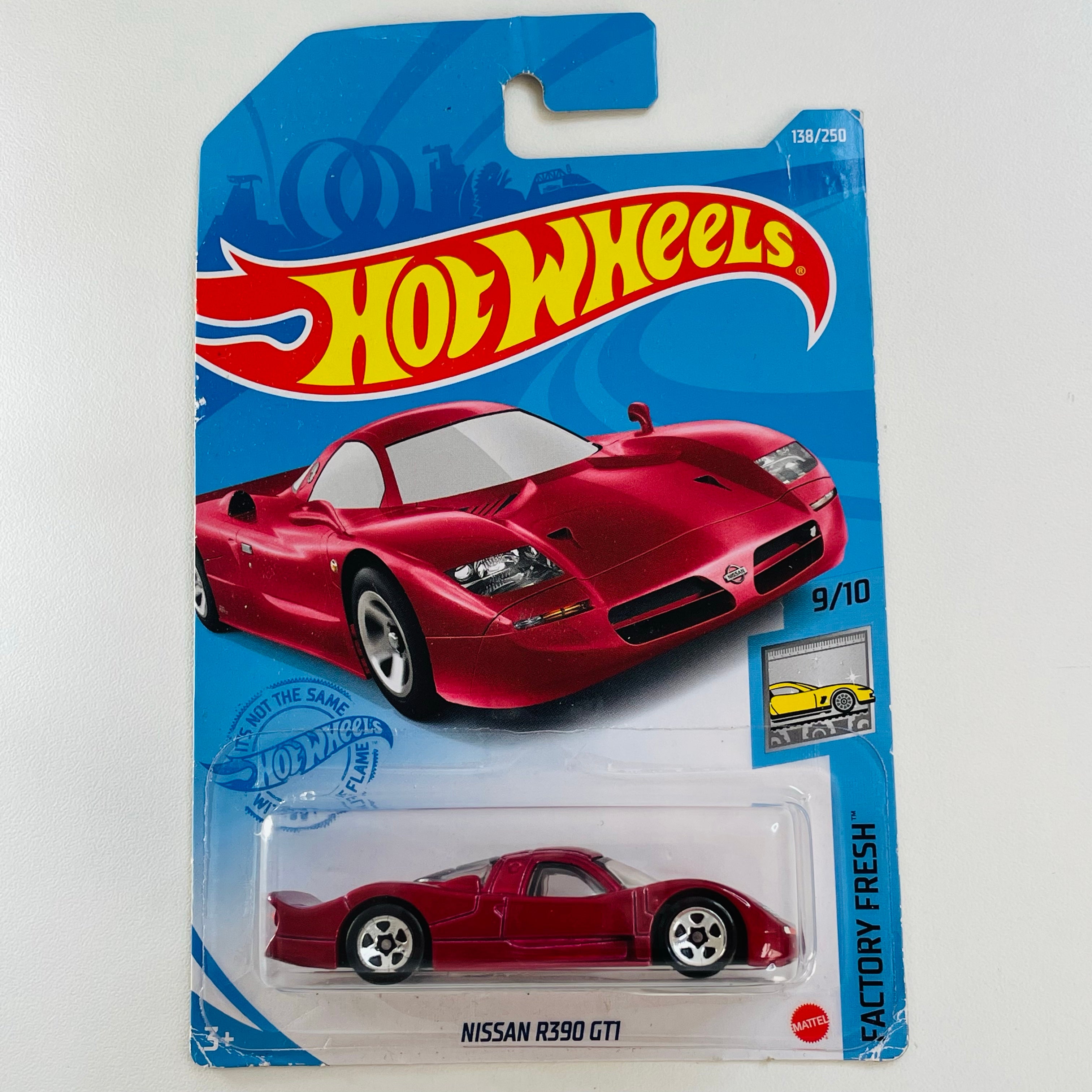 2021 Hot Wheels Factory Fresh Nissan R390 GT1 rojo metálico 5SP Primer