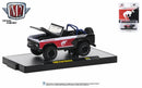 2021 M2 Machines Hobby Exclusive Limited Edition 1/8,250 Ford Performance 1966 Ford Bronco blanco con rojo Llantas de Goma