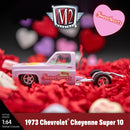 2025 M2 Machines Walmart Exclusive Sweethearts Limited Edition 1/9,250 1973 Chevrolet Cheyenne Super 10 WMTS22 rosado Llantas de Goma