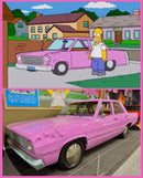 2026 Hot Wheels Screen Time The Simpsons Family Car rosado RSW