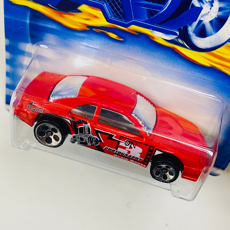 2001 Hot Wheels 1989 Ford Thunderbird T-Bird Stocker 239 rojo 5DOT base ZAMAC