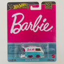 2024 Hot Wheels Premium Pop Culture Barbie Volkswagen Kool Kombi blanco con celeste Llantas de Goma RR