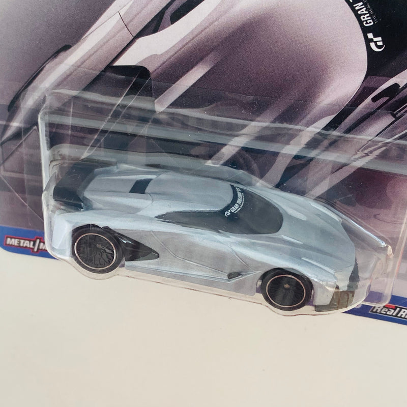 2024 Hot Wheels Premium Pop Culture Gran Turismo 7 Nissan Concept 2020 Vision Gran Turismo plata metálico Llantas de Goma RR