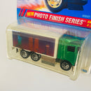 1995 Hot Wheels Photo Finish Series Colección Set de 4 - Ford Aerostar, Flyin Aces Blimp, Peterbilt Tank Truck, Hiway Hauler