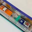 2024 M2 Machines Coca Cola Auto-Haulers Limited Edition 1/7,250 1969 Ford F-100 Ranger 4x4 y 1966 Ford Bronco con Llantas de Goma - Detalle en Urna