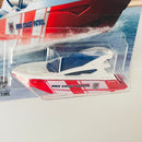 2026 Matchbox MBX Metro Coast 2 Coast yate blanco con rojo
