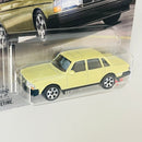 2025 Matchbox 1986 Volvo 240 crema