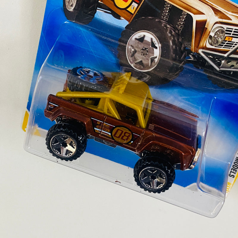 2008 Hot Wheels New Models Custom Ford Bronco marrón metálico 5SP Primera Edición