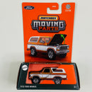 2025 Hot Wheels Moving Parts 1978 Ford Bronco cobre metálico con blanco
