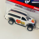 2010 Hot Wheels Delivery Slick Rides Toy R Us Exclusive Power Panel blanco Llantas de Goma RR base ZAMAC