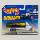 1999 Hot Wheels Haulers Fire Walker Fuel Co Camión Cisterna blanco con negro 7SP