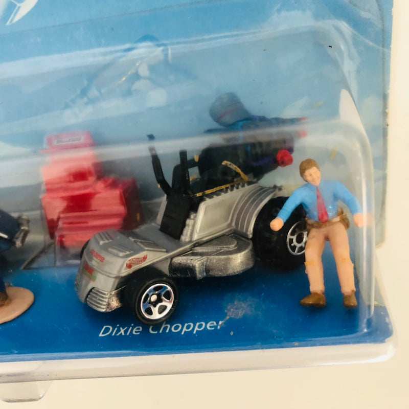 1997 Hot Wheels Action Pack Home Improvement Mejorando la Casa Diorama Set - 33 Ford Convertible, Dixie Chopper