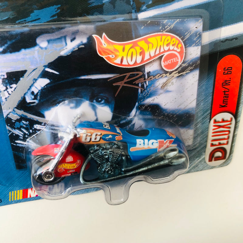 1999 Hot Wheels NASCAR Pro Racing Scorchin Scooter Series Deluxe Kmart Route 66 Scorchin Scooter rojo con azul MC3