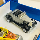 2001 Hot Wheels Special Edition KB Toys Exclusive Series 4 2 Pack Set de 2 - 33 Ford Roadster amarillo con flamas y ZAMAC