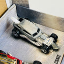 2001 Hot Wheels Special Edition KB Toys Exclusive Series 4 2 Pack Set de 2 - Surf Crate rojo metálico y ZAMAC