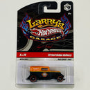 2009 Hot Wheels Larry's Garage 32 Ford Sedan Delivery naranja con negro Llantas de Goma RR base ZAMAC