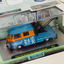 2018 M2 Machines Limited Edition 1/6,888 Auto Trucks Volkswagen 1960 VW Double Cab  Truck USA Model R52 celeste Llantas de Goma