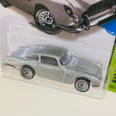 2014 Hot Wheels HW Workshop James Bond 007 contra Goldfinger Aston Martin 1963 DB5 plata metálico LW Primera Edición