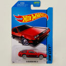 2014 Hot Wheels HW City 81 DeLorean DMC-12 rojo 10SP