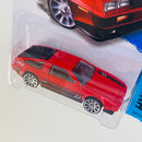 2014 Hot Wheels HW City 81 DeLorean DMC-12 rojo 10SP