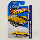 2013 Hot Wheels HW Showroom 69 Corvette Chevrolet amarillo 5SP
