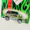 2007 Hot Wheels Walmart Exclusive Happy Birthday Gift Card Rockster verde con flamas Llantas de Goma RR