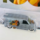2023 Hot Wheels Premium Pop Culture Disney 100 Aniversario El Rey León 1985 Chevy Astro Van celeste Llantas de Goma RR base ZAMAC