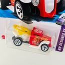 2025 Hot Wheels Factory Sealed HW Designed By Gotta Go rojo 5SP