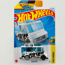2024 Hot Wheels Let's Race NETFLIX Quick Bite blanco AD