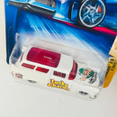 2004 Hot Wheels Cereal Crunchers Lucky Charms 8 Crate Ford Ranch Wagon blanco PR5