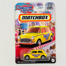 2024 Matchbox Candy Series Charleston Chew 1964 Austin Mini Cooper amarillo