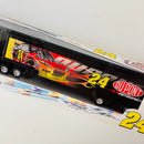 2009 Hasbro Winners Circle NASCAR Daytona 500 Jeff Gordon 24 DuPont Trailer Rig Camión negro con flamas Llantas de Goma