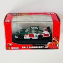 2008 Hasbro Winners Circle NASCAR 1:87 Dale Earnhardt Jr 88 AMP Energy Mountain Dew Chevrolet Impala SS verde con blanco Llantas Goodyear