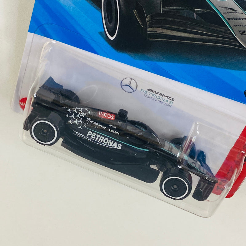2025 Hot Wheels Track Aces Formula 1 Mercedes AMG Petronas Formula One Team negro AD Primera Edición