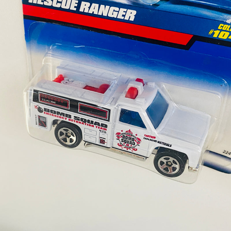 1999 Hot Wheels Rescue Ranger 1048 blanco 5SP