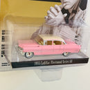 2025 Greenlight Hollywood Elvis Presley 1955 Cadillac Fleetwood Series 60 rosado Llantas de Goma