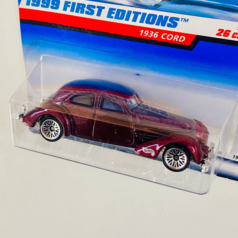 1999 Hot Wheels First Editions 1936 Cord granate metálico LW Primera Edición