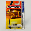 2007 Matchbox MBX Metal 63 Cadillac Hearse blanco - Detalle Burbuja