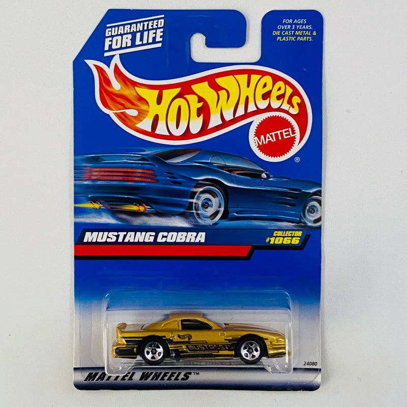 1999 Hot Wheels Ford Mustang Cobra 1066 dorado metálico 5SP