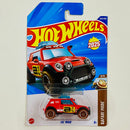 2025 Hot Wheels Safari Mode Lil Roar Mini Cooper rojo BAJA5 Primera Edición
