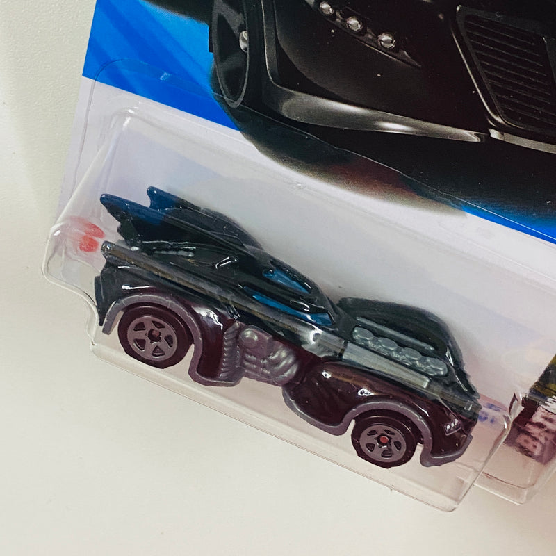 2025 Hot Wheels DC Batman Arkham Asylum Batmobile negro 5SP