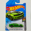 2020 Hot Wheels Treasure Hunt HW Dream Garage 2013 Chevy Camaro Special Edition verde metálico TRAP5