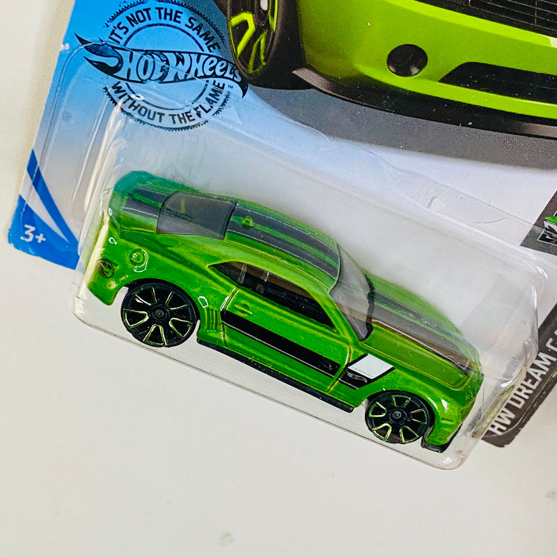 2020 Hot Wheels Treasure Hunt HW Dream Garage 2013 Chevy Camaro Special Edition verde metálico TRAP5