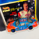 1997 Hot Wheels Pro Racing Premium NASCAR 1st Edition Bobby Hamilton 43 STP Pontiac Grand Prix celeste Llantas de Goma Goodyear