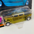 1997 Johnny Lightning Hot Rods Limited Edition 1/20,000 David Rounds 1929 Crew Cab 1929 Ford Model A Pickup dorado