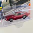 2022 Johnny Lightning Classic Gold Limited Edition 1/4,428 1966 Aston Martin DBS rojo Llantas de Goma