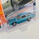 2022 Johnny Lightning Classic Gold Limited Edition 1/4,428 1966 Aston Martin DBS celeste Llantas de Goma